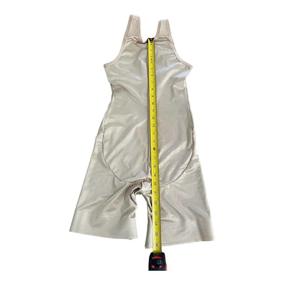 TC Fine Extra Firm Full Tummy Control Open-Bust Thigh Length Bodysuit M - Picture 8 of 16